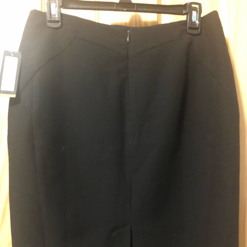 🆑Work/Formal Sleek Skirt! - Picture 4 of 7